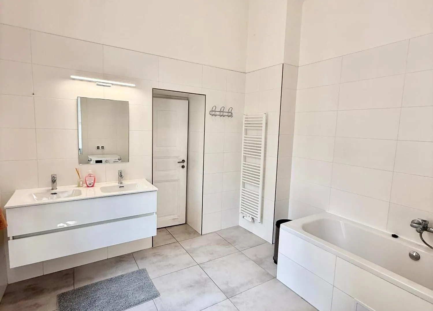 Free Parking- 2Bdr Apartment In Wenceslas Square Praga